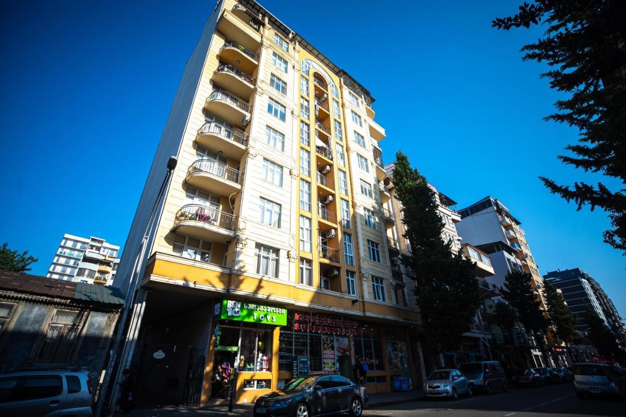 Apartment On Melikishvili 51 Batumi Exterior photo