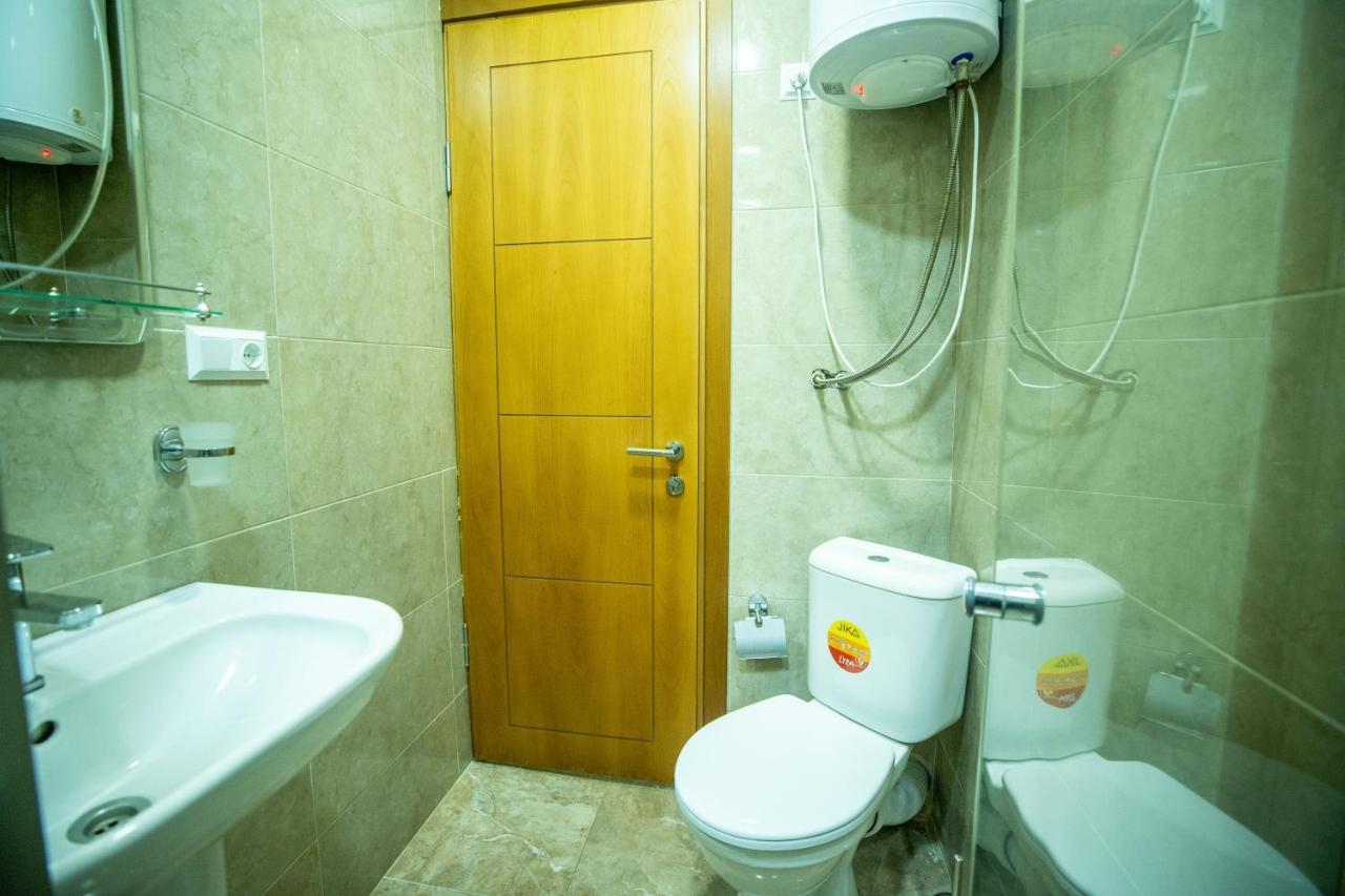 Apartment On Melikishvili 51 Batumi Exterior photo