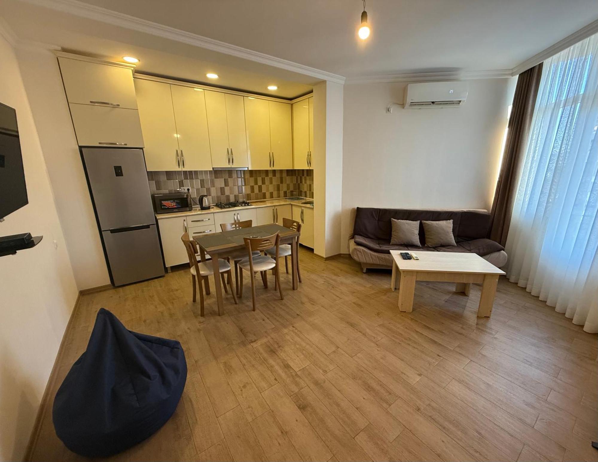 Apartment On Melikishvili 51 Batumi Exterior photo